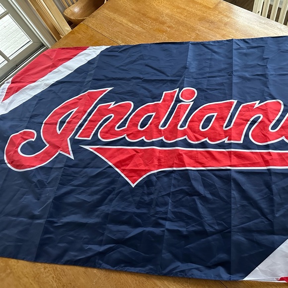 Cleveland Indians MLB McDonalds flag - Picture 2 of 4